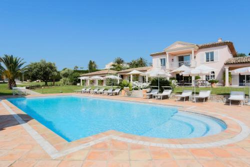 Hotel Villa Les Rosiers Grimaud Exterior photo