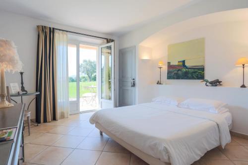 Hotel Villa Les Rosiers Grimaud Exterior photo